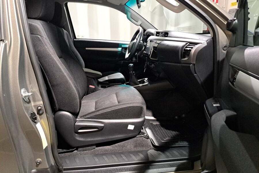 Toyota Hilux vaihtoauto