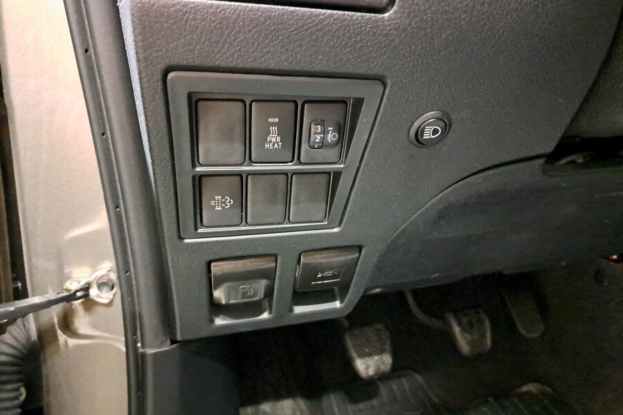 Toyota Hilux vaihtoauto