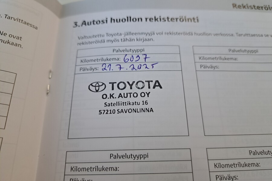 Toyota C-HR vaihtoauto