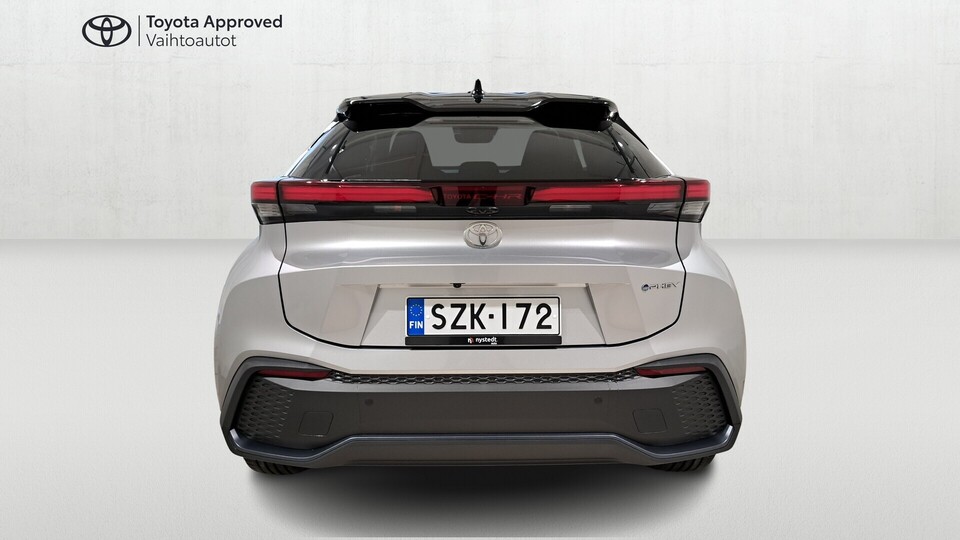 Toyota C-HR vaihtoauto