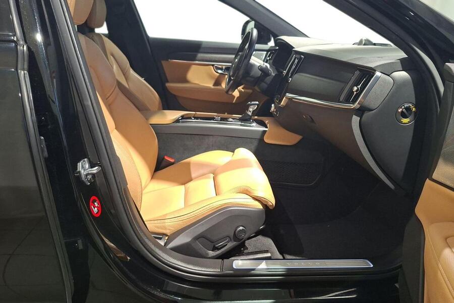 Volvo V90 Cross Country vaihtoauto