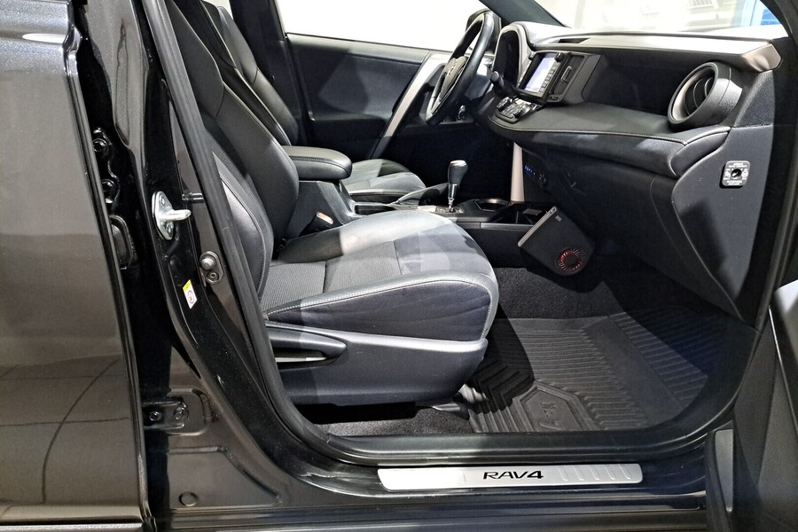 Toyota RAV4 vaihtoauto