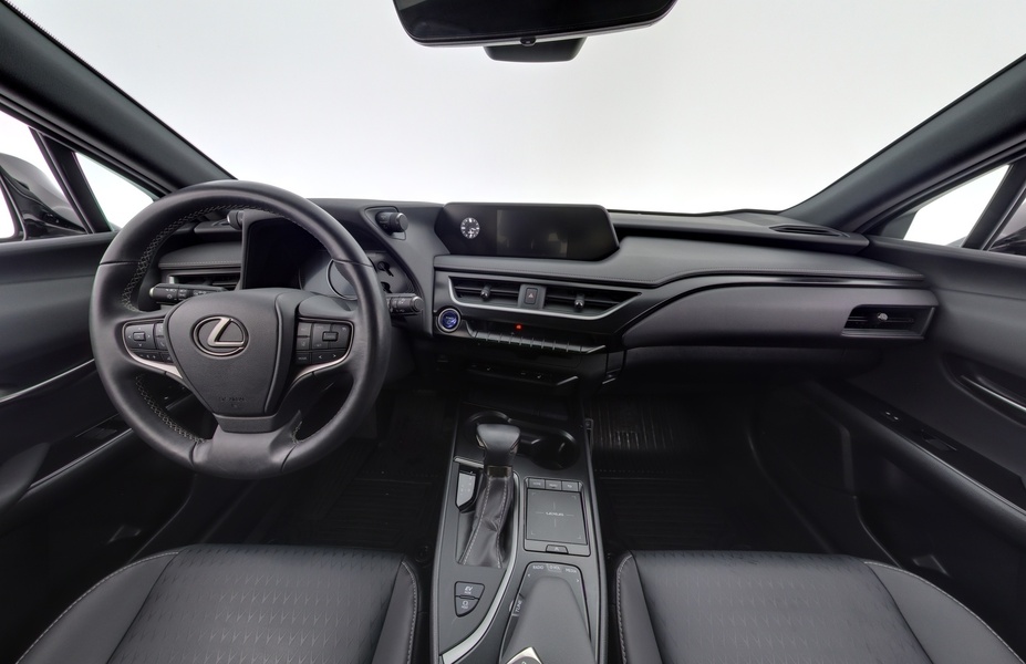 Lexus UX vaihtoauto