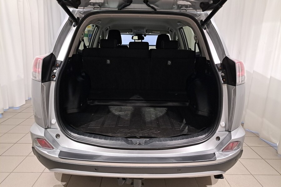 Toyota RAV4 vaihtoauto