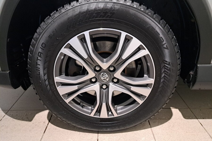 Toyota RAV4 vaihtoauto