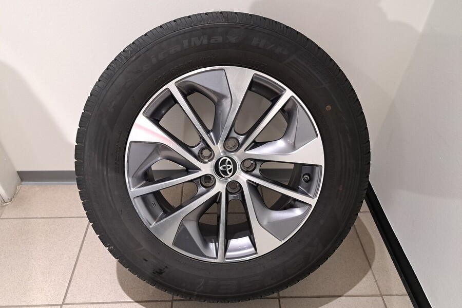 Toyota RAV4 vaihtoauto