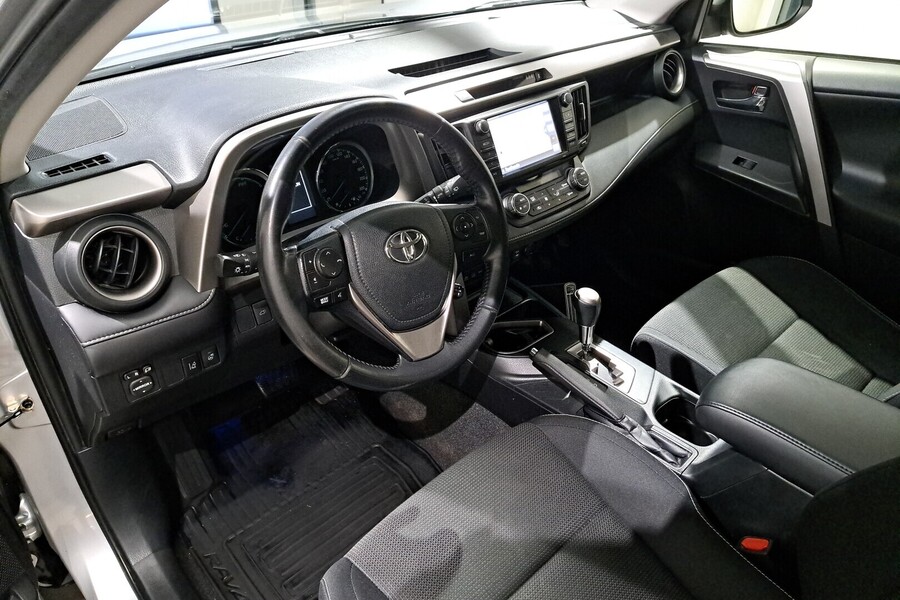 Toyota RAV4 vaihtoauto