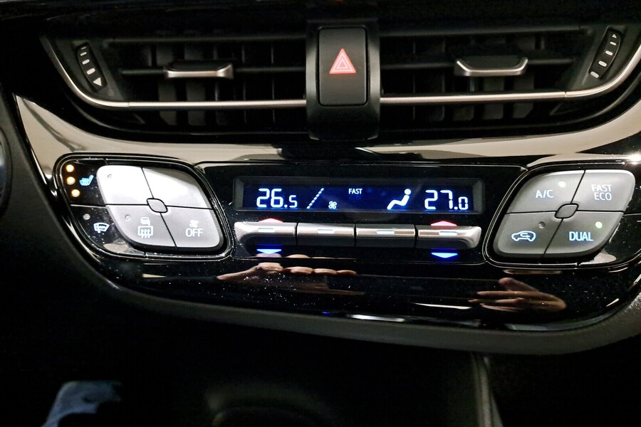 Toyota C-HR vaihtoauto