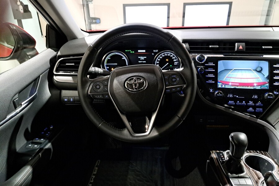 Toyota Camry vaihtoauto