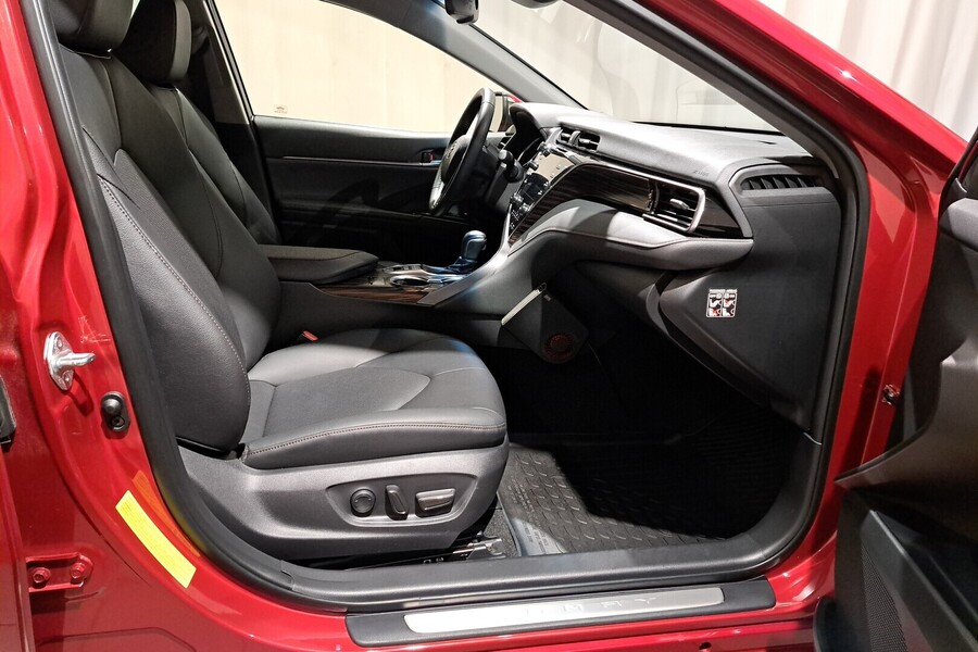 Toyota Camry vaihtoauto