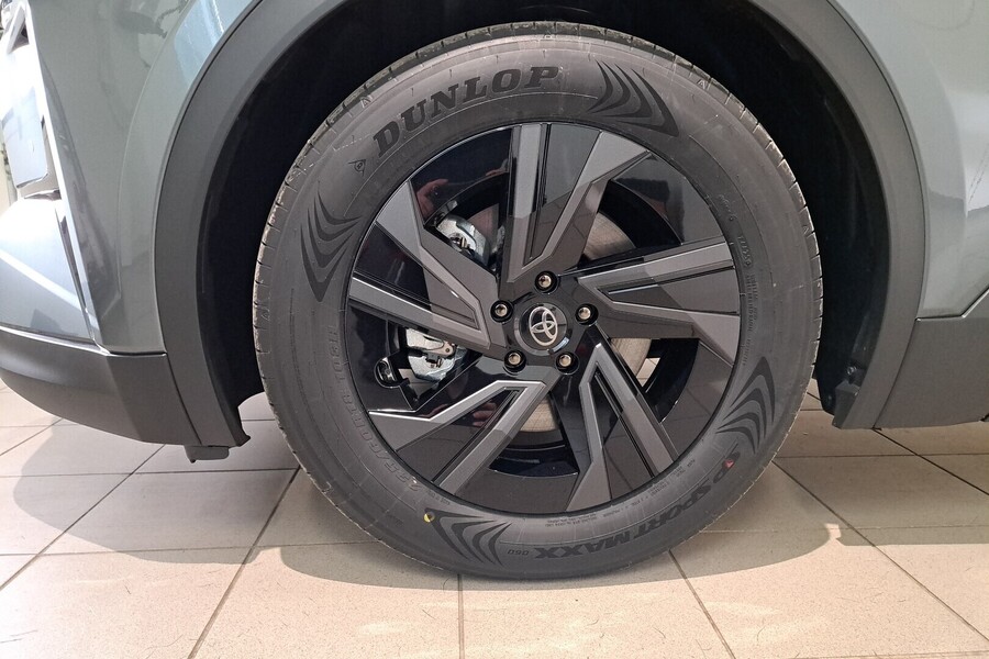 Toyota C-HR+ vaihtoauto