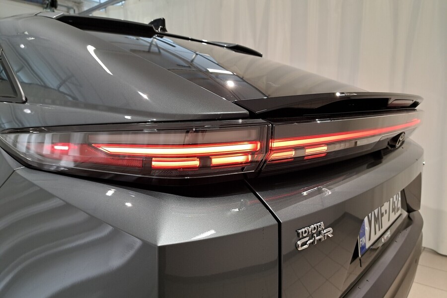 Toyota C-HR+ vaihtoauto