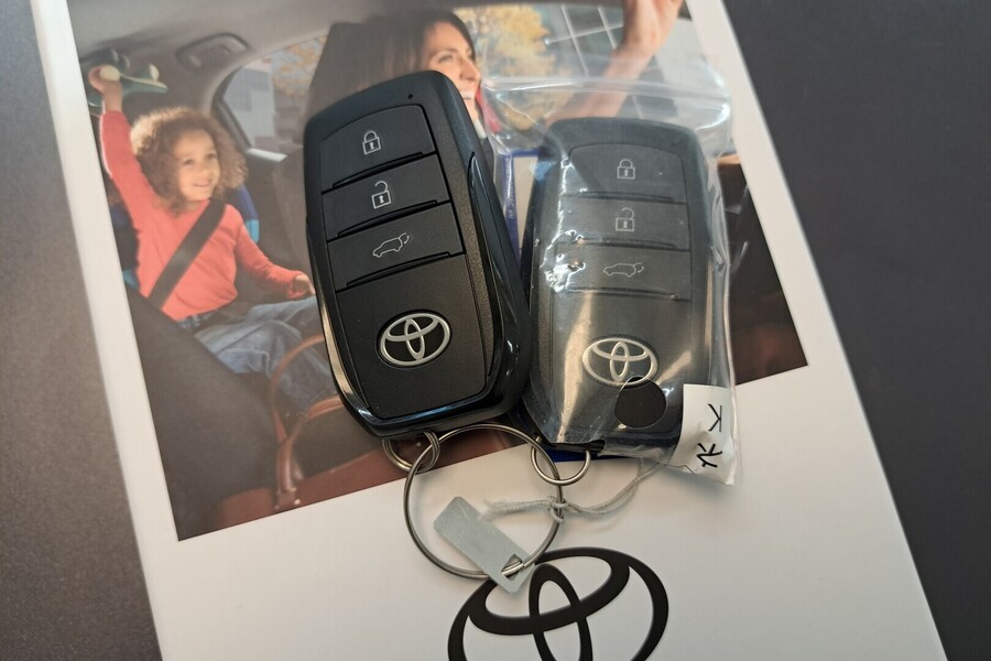 Toyota C-HR+ vaihtoauto