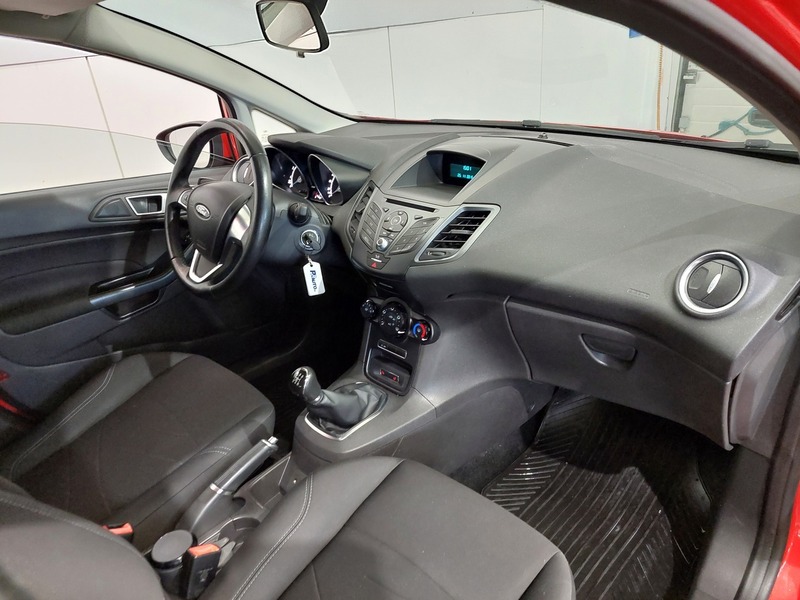 Ford Fiesta vaihtoauto
