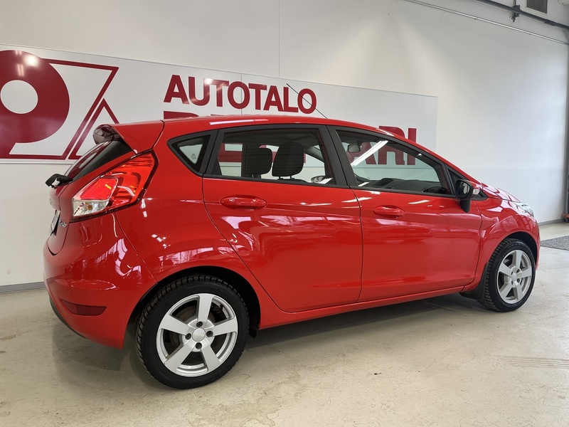 Ford Fiesta vaihtoauto