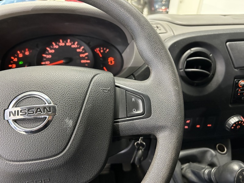 Nissan NV400 vaihtoauto