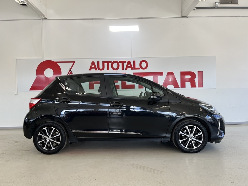 Toyota Yaris vaihtoauto