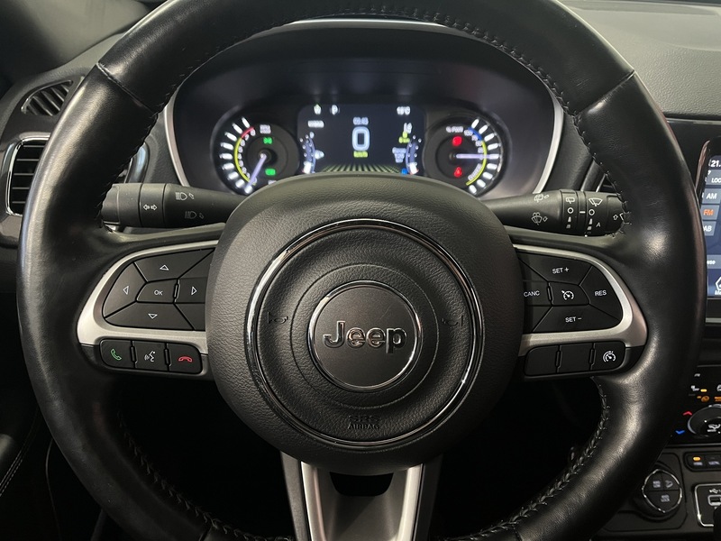 Jeep Compass vaihtoauto