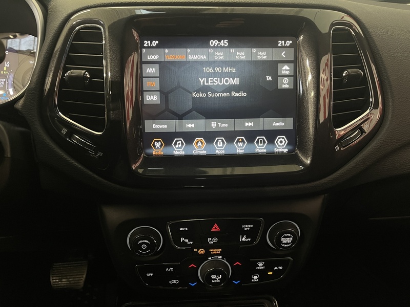 Jeep Compass vaihtoauto