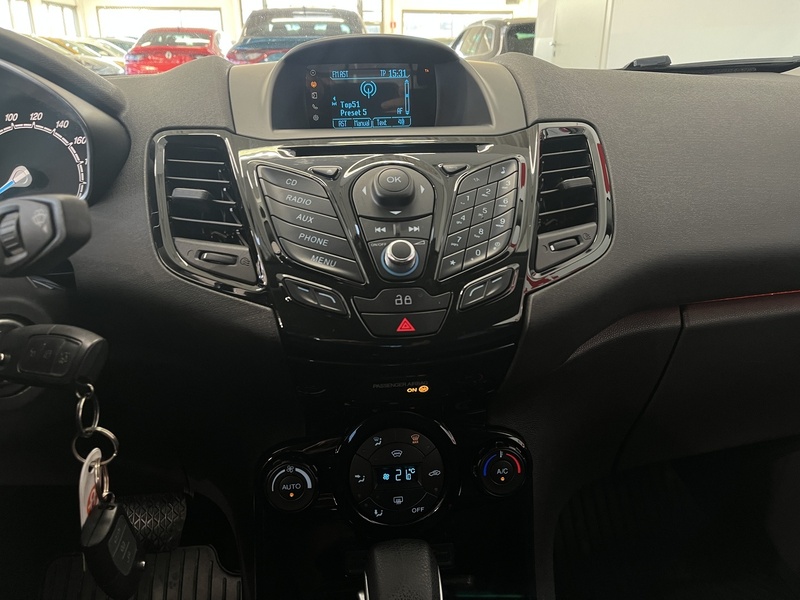 Ford Fiesta vaihtoauto