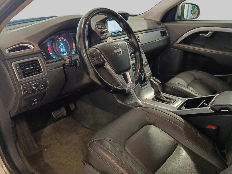 Volvo V70 vaihtoauto