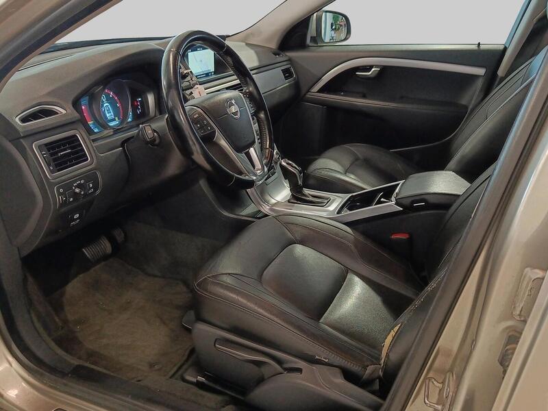 Volvo V70 vaihtoauto