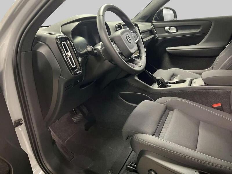 Volvo EX40 vaihtoauto