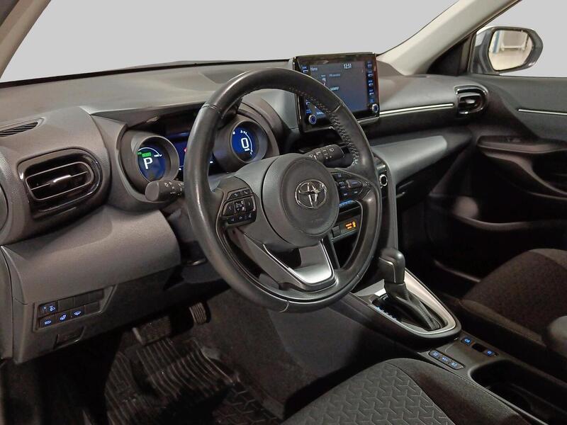 Toyota Yaris Cross vaihtoauto