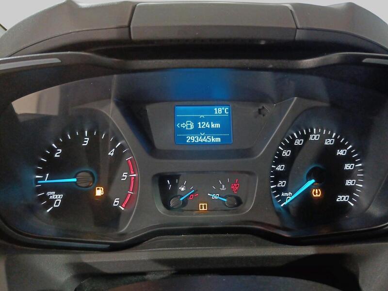 Ford Tourneo Custom vaihtoauto