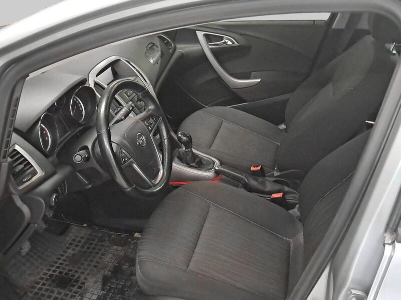 Opel Astra vaihtoauto