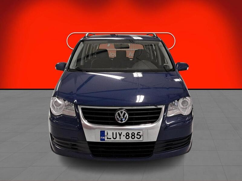 Volkswagen Touran vaihtoauto