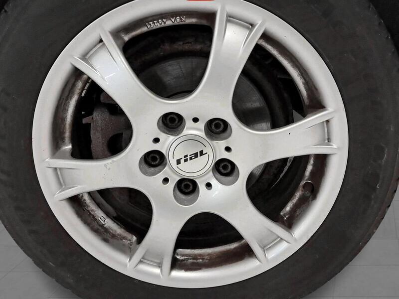 Volkswagen Touran vaihtoauto