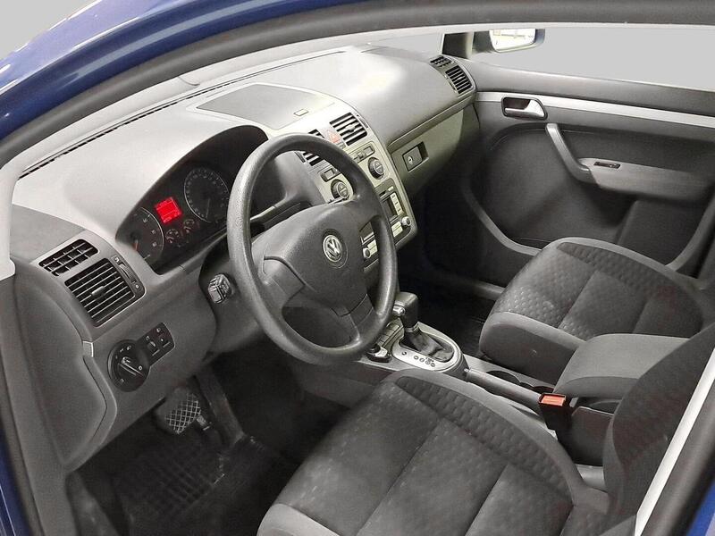 Volkswagen Touran vaihtoauto