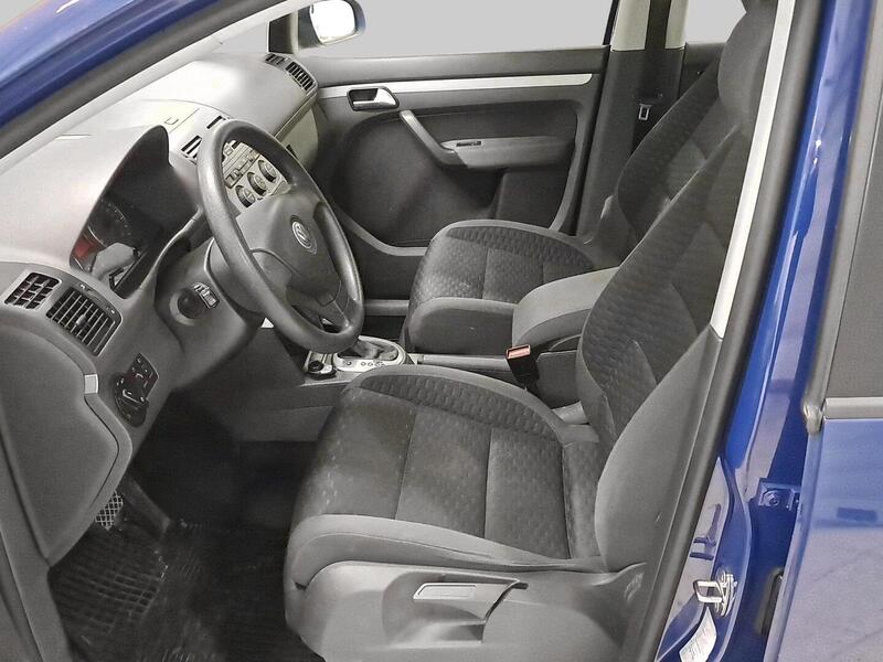 Volkswagen Touran vaihtoauto