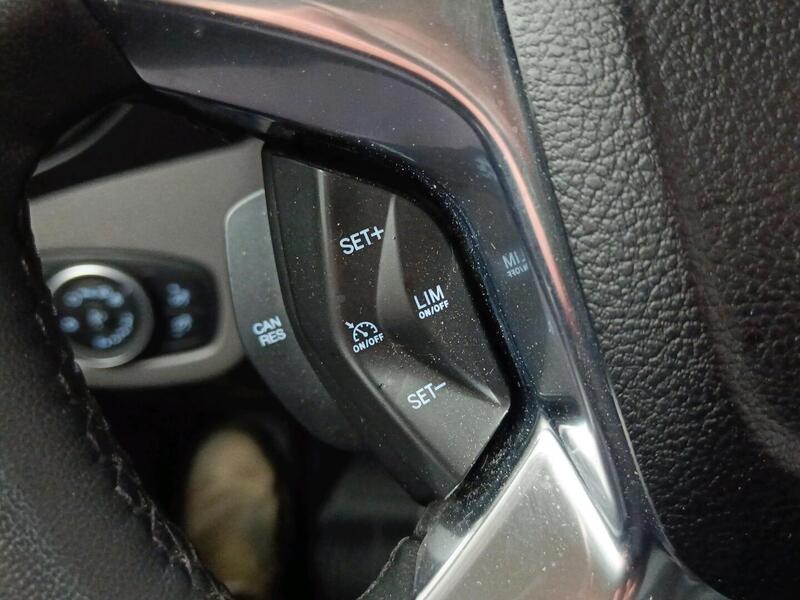 Ford Transit Connect vaihtoauto