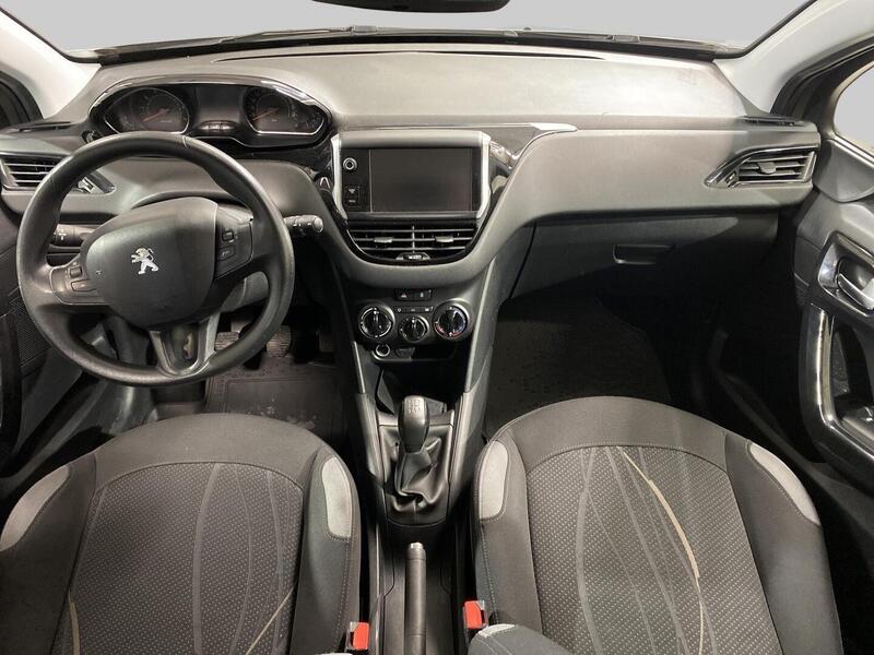 Peugeot 208 vaihtoauto