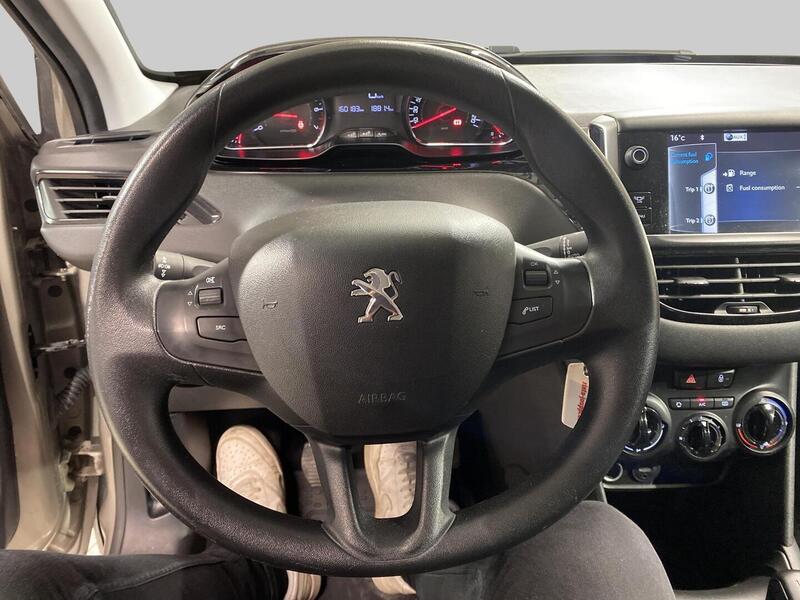 Peugeot 208 vaihtoauto