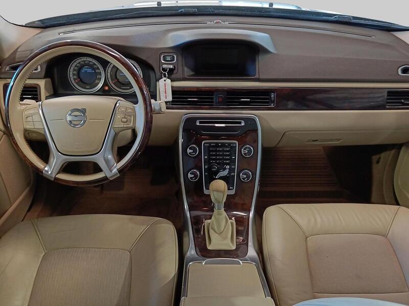 Volvo V70 vaihtoauto