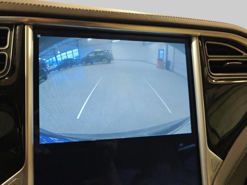 Tesla Model S vaihtoauto