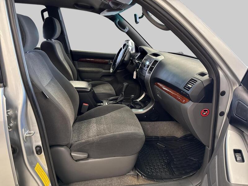 Toyota Land Cruiser vaihtoauto