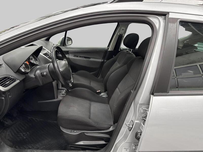 Peugeot 207 vaihtoauto