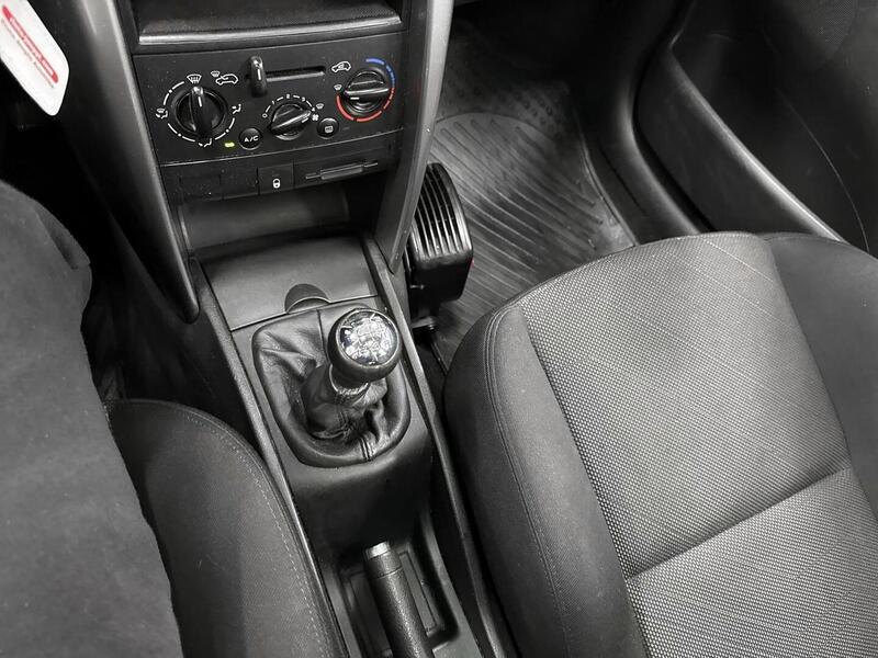 Peugeot 207 vaihtoauto