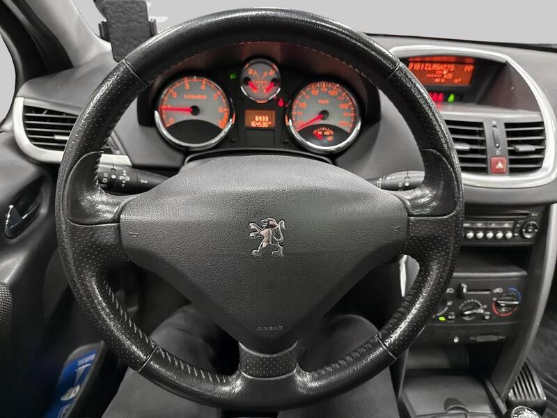 Peugeot 207 vaihtoauto