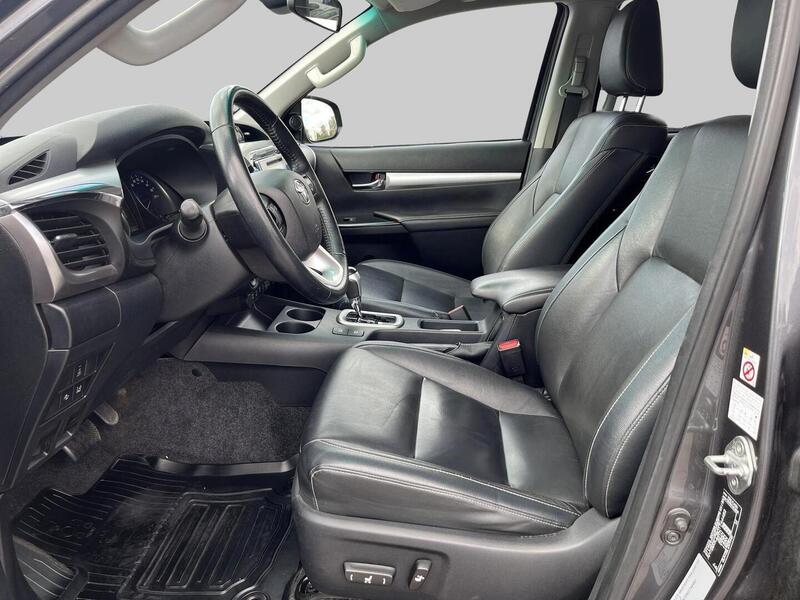 Toyota Hilux vaihtoauto