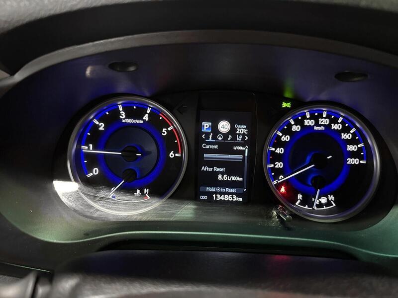 Toyota Hilux vaihtoauto