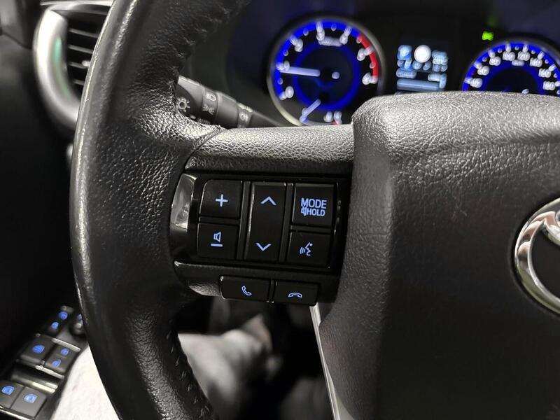 Toyota Hilux vaihtoauto