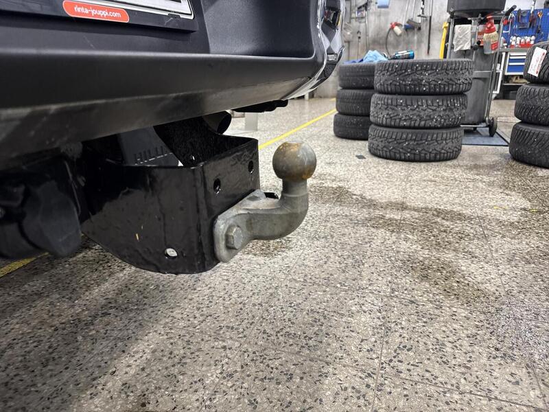 Toyota Hilux vaihtoauto