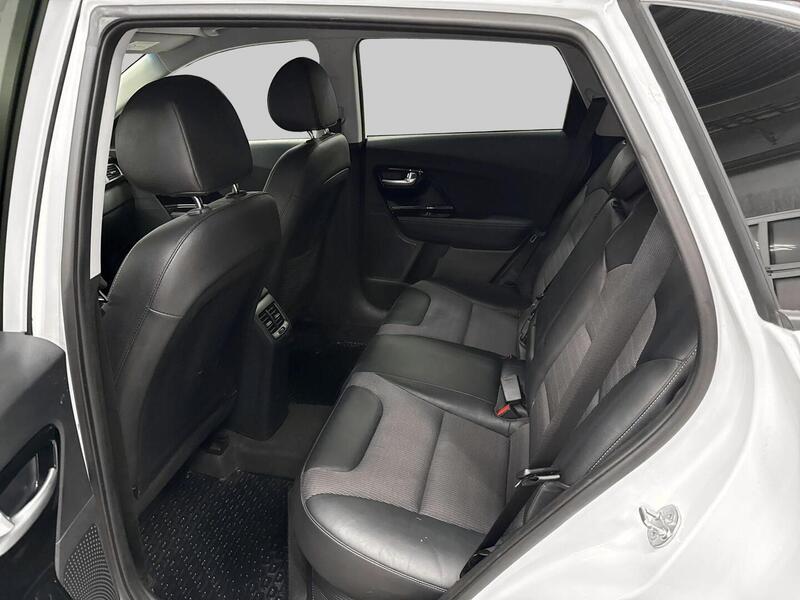 Kia Niro plug-in vaihtoauto