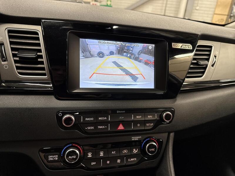 Kia Niro plug-in vaihtoauto