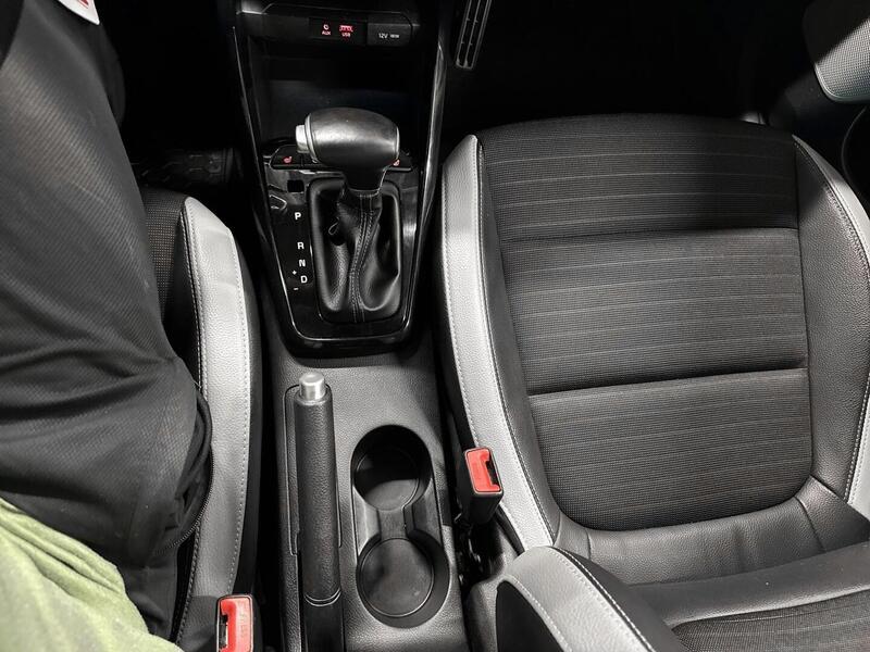 Kia Stonic vaihtoauto